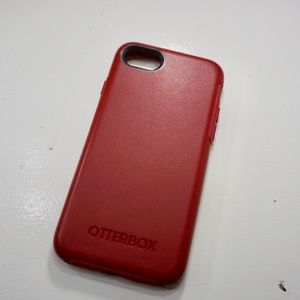 Red iPhone 7 Otterbox case